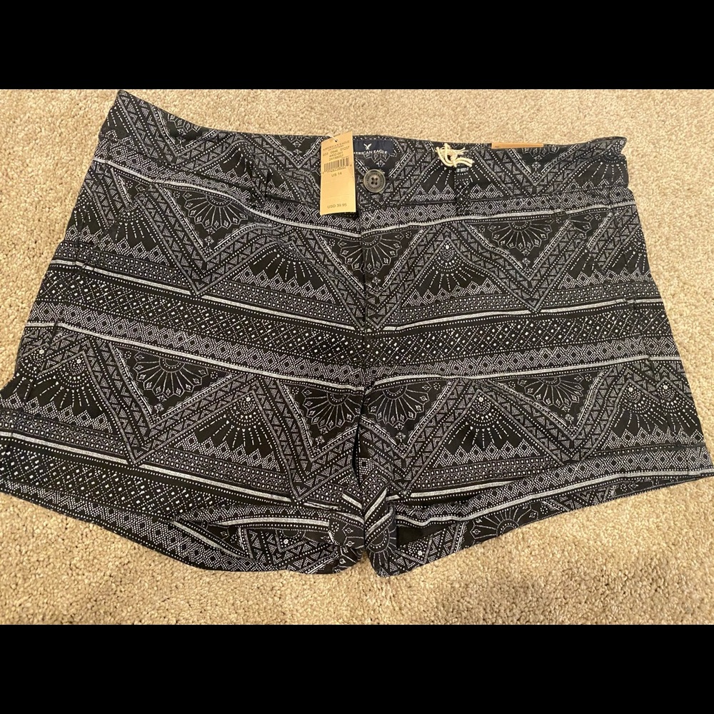 BNWT! American Eagle Shorts